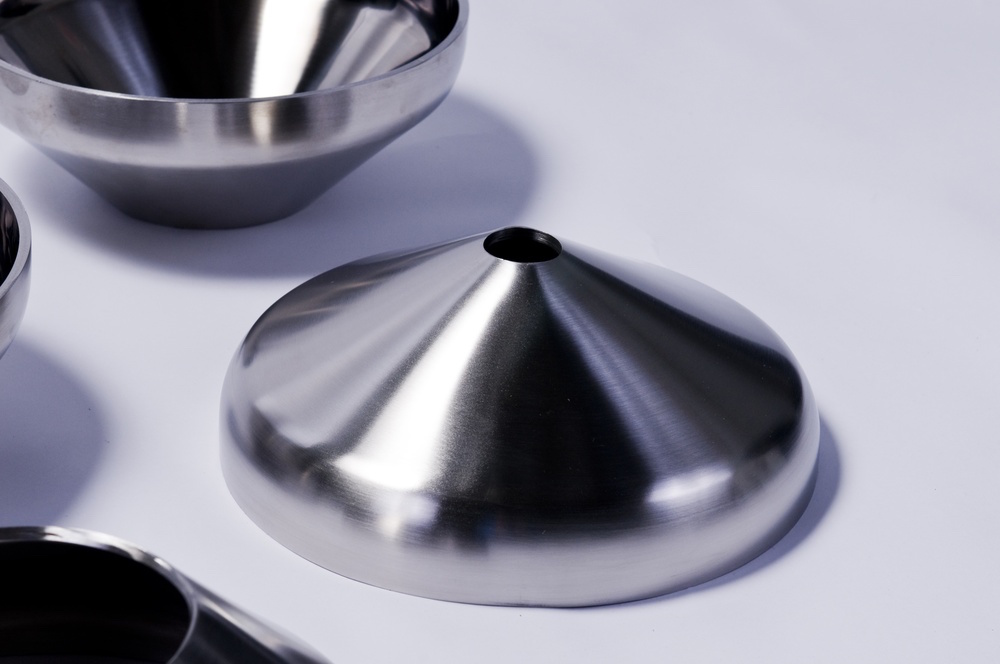 Holloway conical and toriconical heads meet the stainless steel tank heads standard.